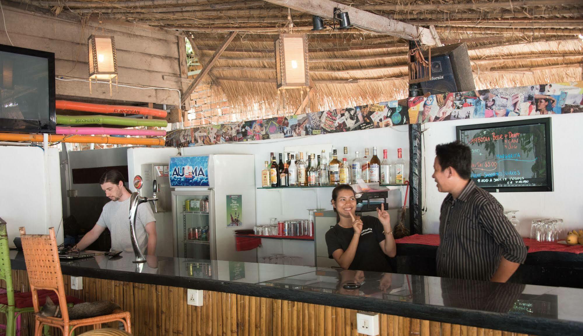 Five Rose Siem Reap Hostel Kültér fotó