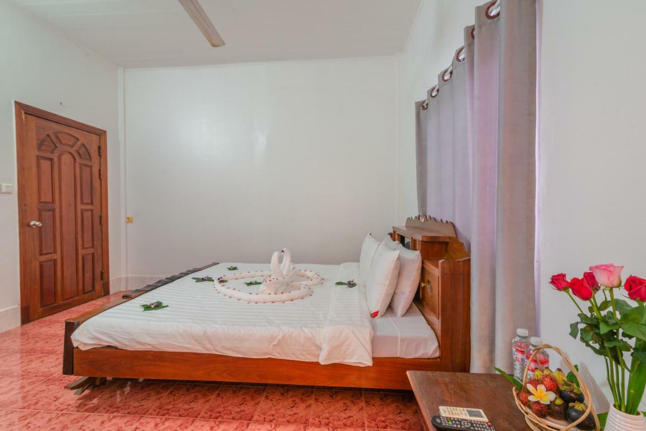 Five Rose Siem Reap Hostel Kültér fotó